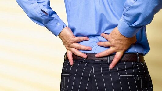 Lumbar osteochondrosisaren sintomak eta adierazpenak